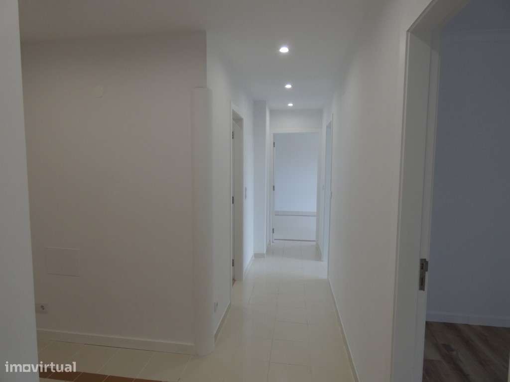 Apartamento T3 Feijó, Almada-24