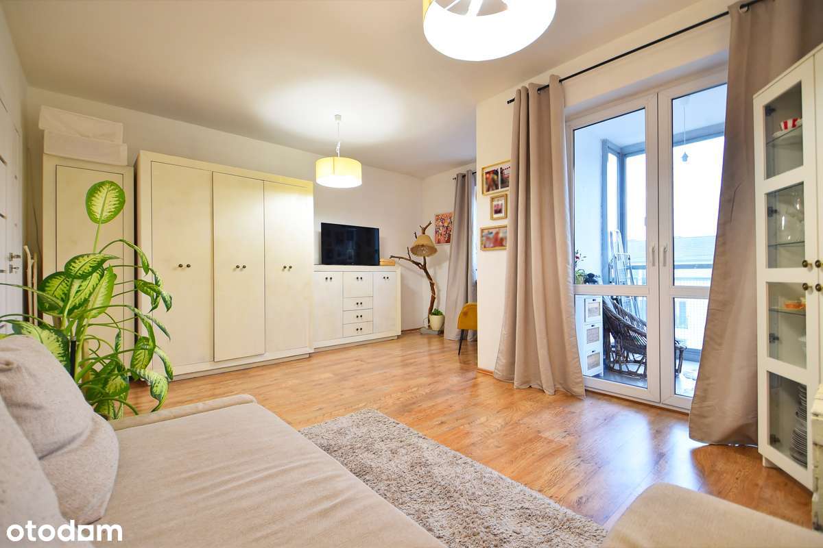 Przestronne 2 pokoje | Loggia | Garaż | Cisza w samym Centrum!-7