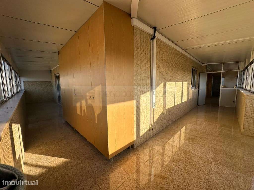 Apartamento T3 ultimo andar com terraço e marquise, garagem individ...-19
