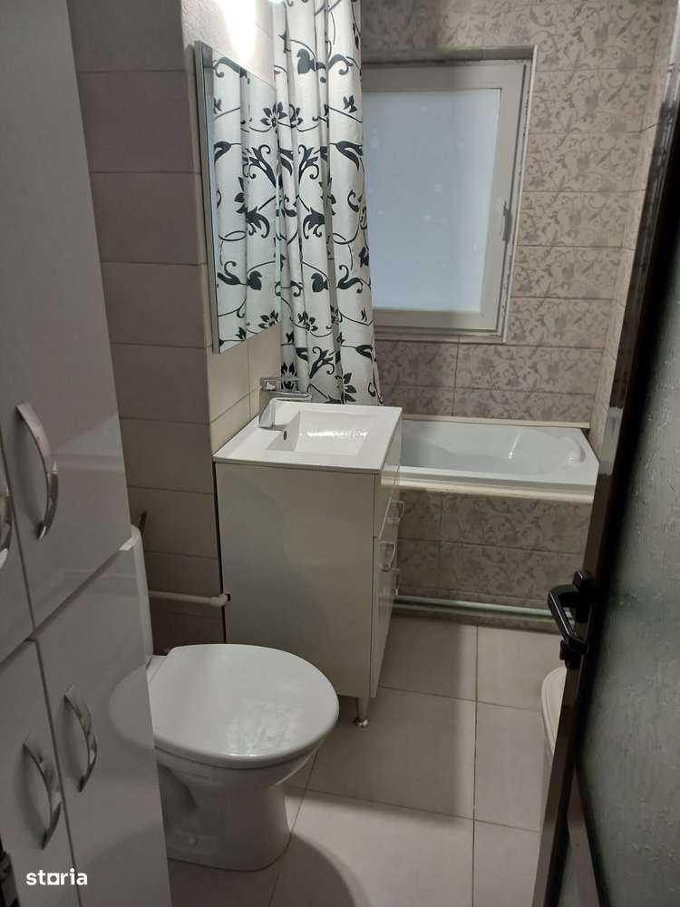 Vand apartament 2 camere Gaesti - Imagine principală: 2/6