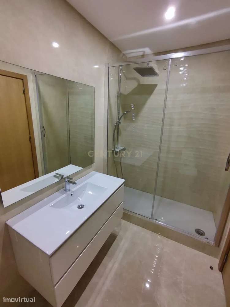 Apartamento T2 remodelado na Póvoa de Santa Iria, Vila Franca de Xira-7