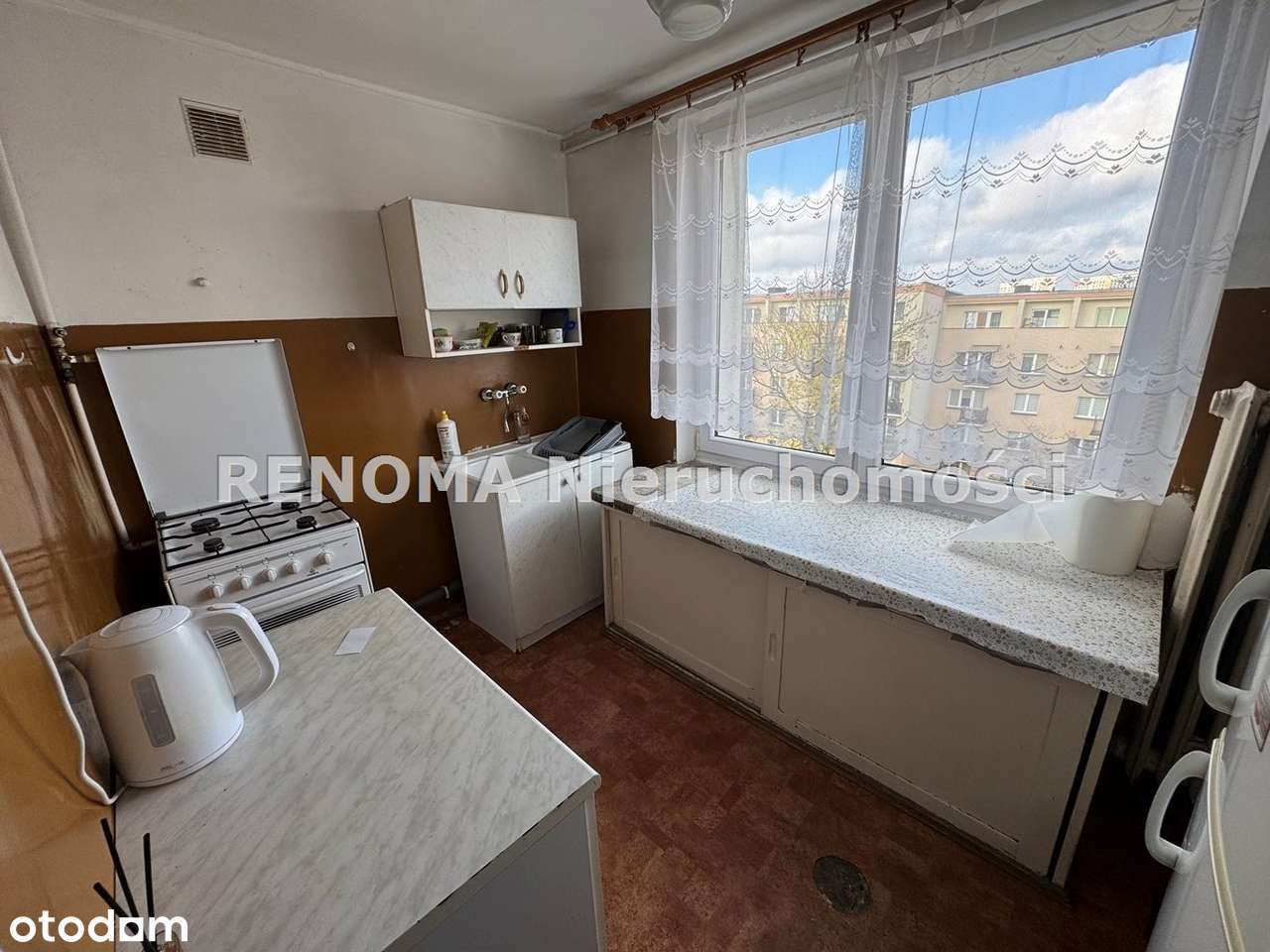 ** Centrum * Możliwość przekształcenia na 2 pok *-4