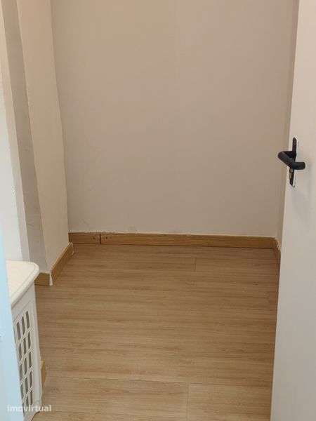 Arrendamento T1 Santo André- Barreiro - Grande imagem: 4/10