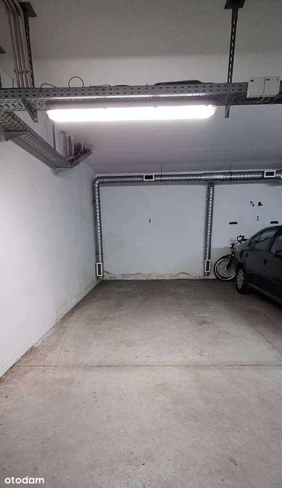 Miejsce postojowe w garażu podziemnym