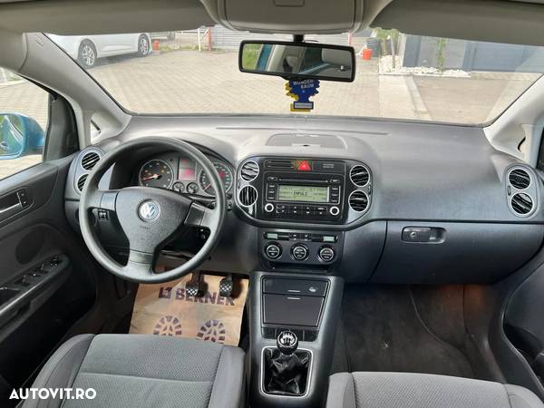 Volkswagen Golf Plus 1.6 FSI Comfortline - 5