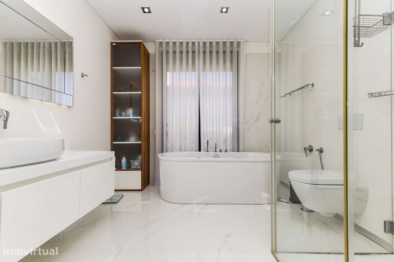 Moradia T5 de Luxo no Estoril — Exclusividade, Conforto e Estilo de Vi-22