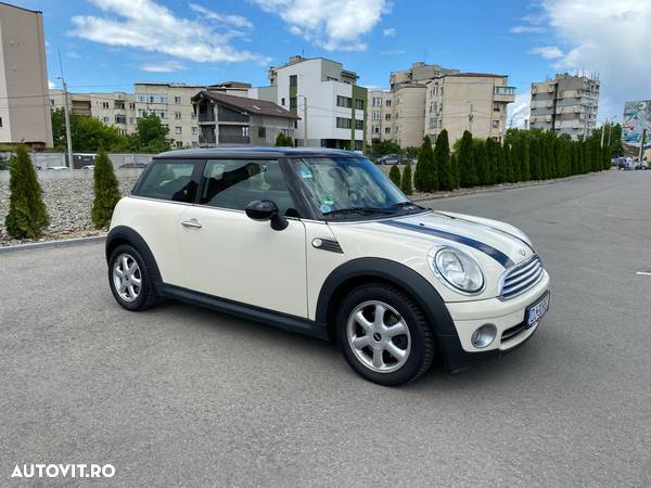 Mini Cooper One - 5