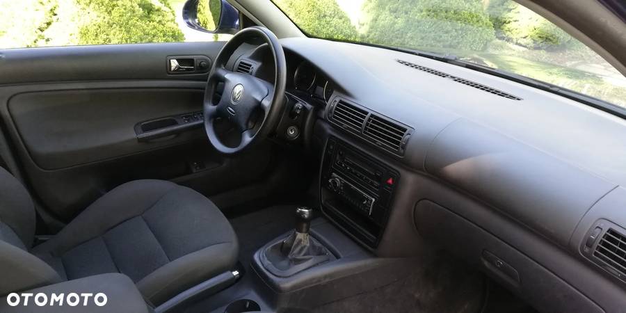 Volkswagen Passat 2.0 Comfortline - 6
