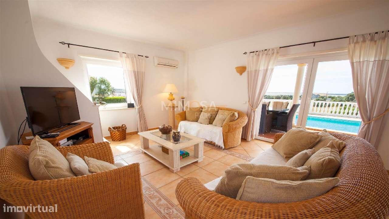 Moradia T6 Venda em Odiáxere,Lagos - Grande imagem: 4/15