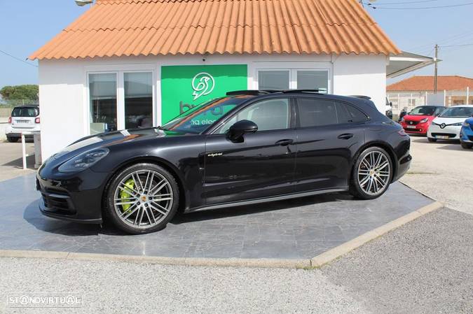 Porsche Panamera Sport Turismo 4 E-Hybrid - 8