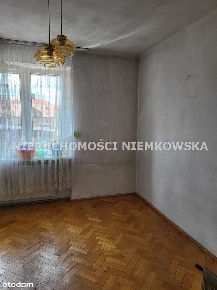 Świetna Lokalizacja, Parking ZA Szlabanem-3