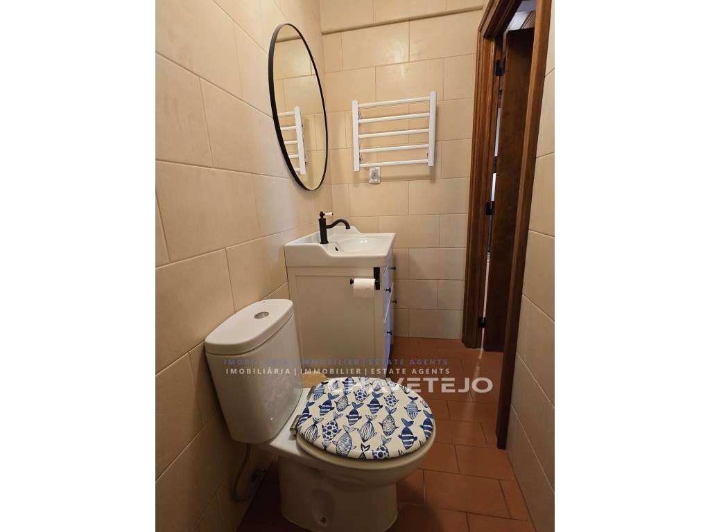 Charmosa moradia T3 em pedra para venda perto de Chãos Ferreira do ...-21