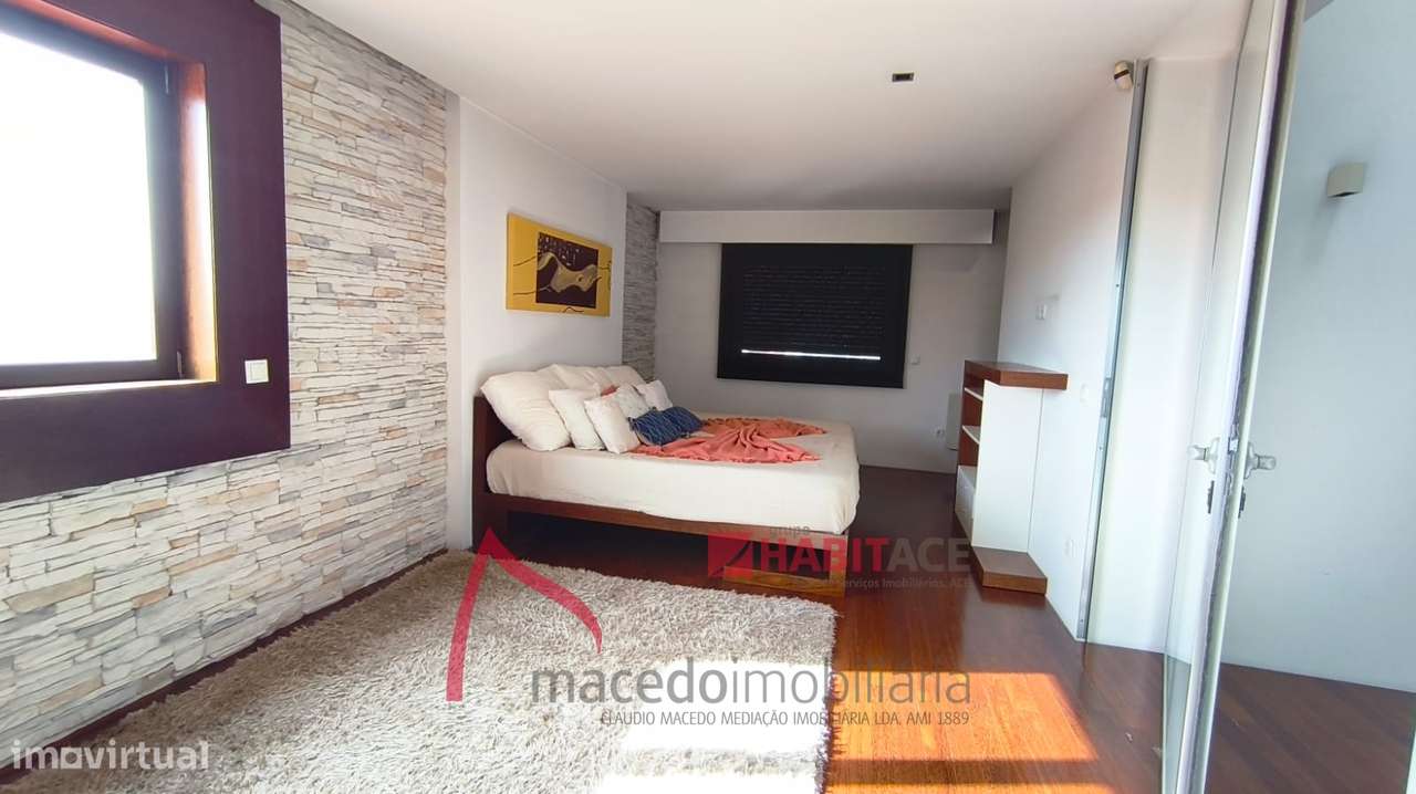 Apartamento T2 Triplex  Póvoa de Varzim-11