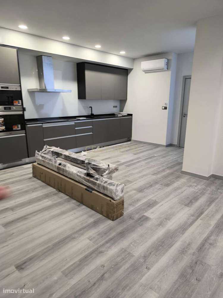 Apartamento Renovado em Bragança - União das Freguesias de Sé - Grande imagem: 5/6