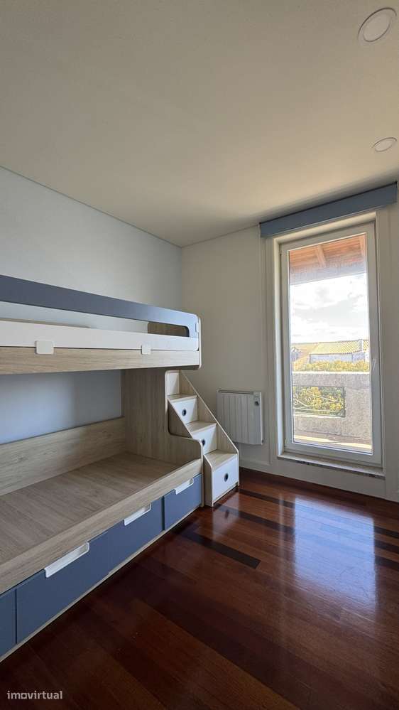 Moradia T3 no Centro de Esposende | 393 m²-13