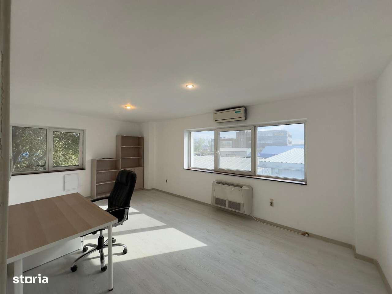 Hala, birouri, spatiu pt. showroom, 80-267mp, Petrom Calea Chisinaului - Imagine principală: 3/8