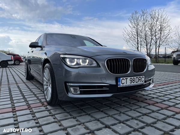 BMW Seria 7 750d xDrive Blue Performance Edition Exclusive - 3