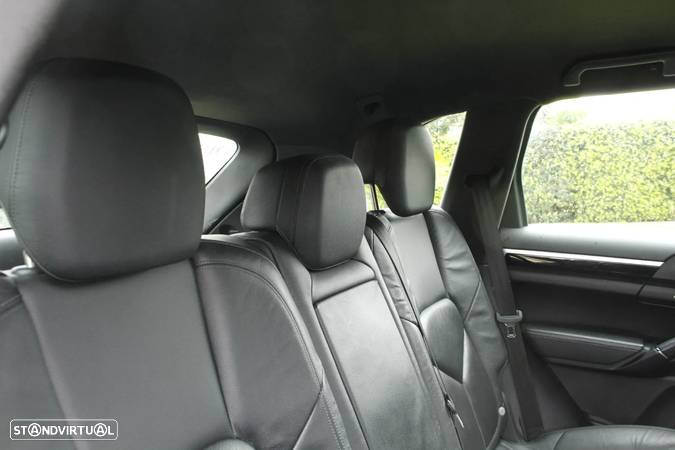 Porsche Cayenne Diesel Tiptronic S - 24