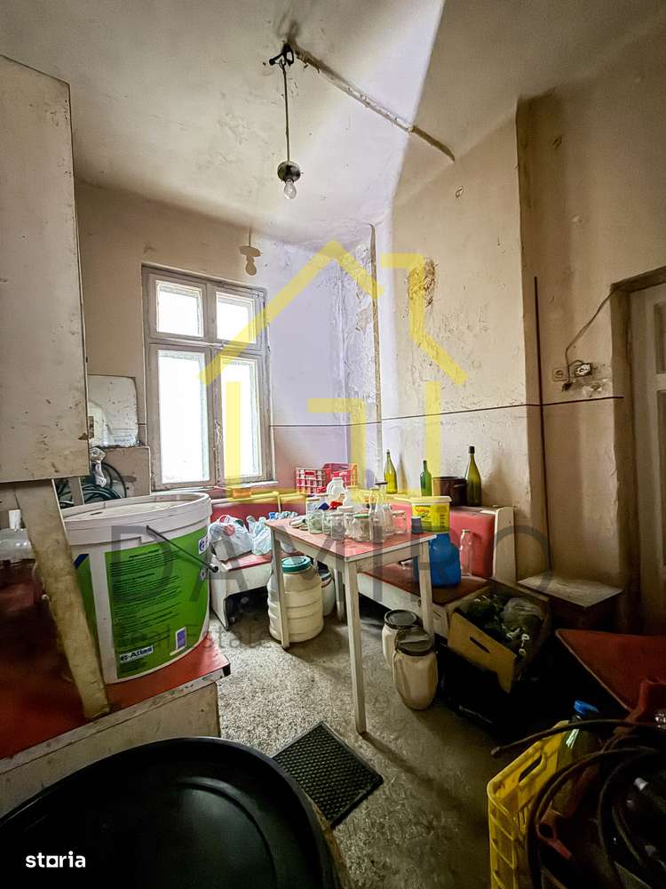 Vila S+P+2 Blvd.Regina Maria metrou Unirii 11 Iunie Pta.Constitutiei-7