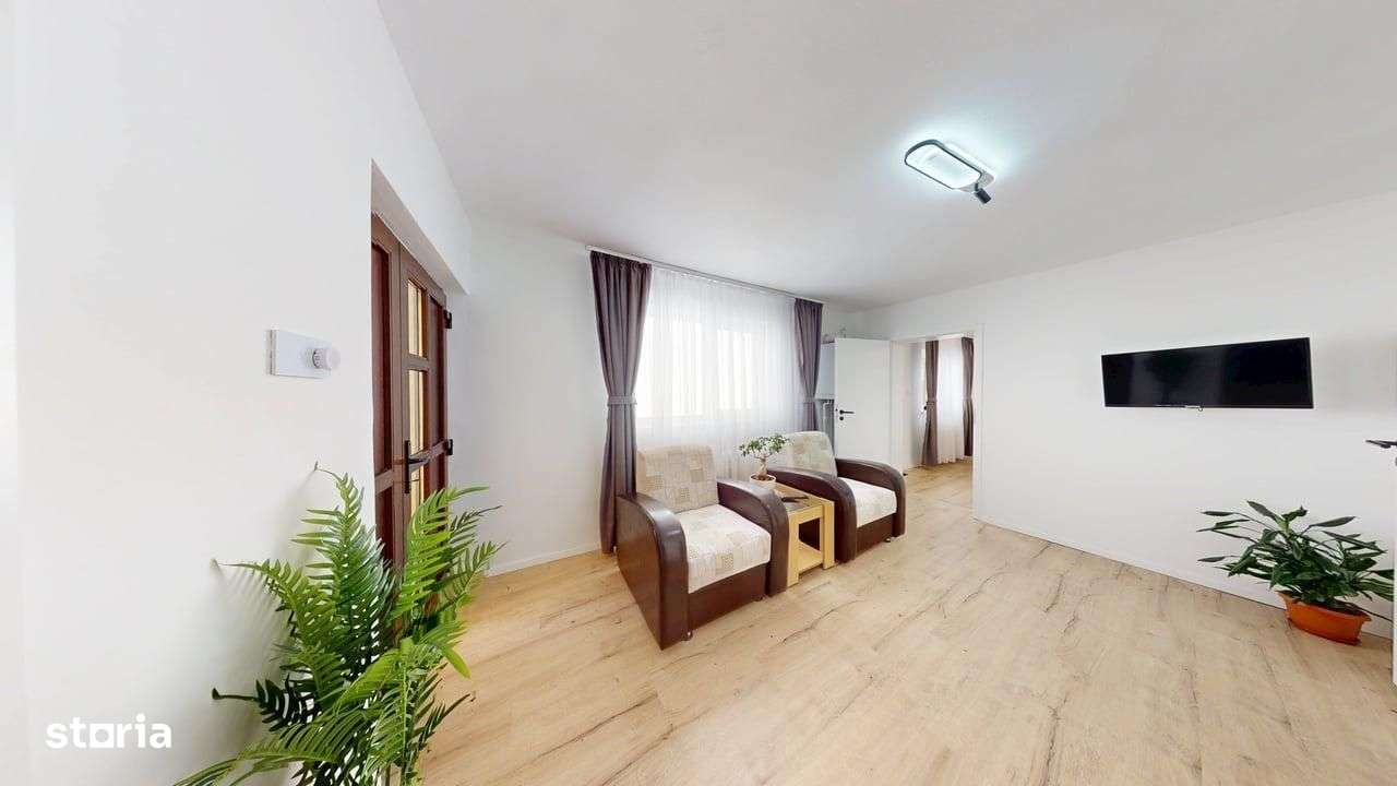 Casă individuală în Sibiu – 5 camere, 460mp teren, garaj, pivnita, pod - Imagine principală: 2/12