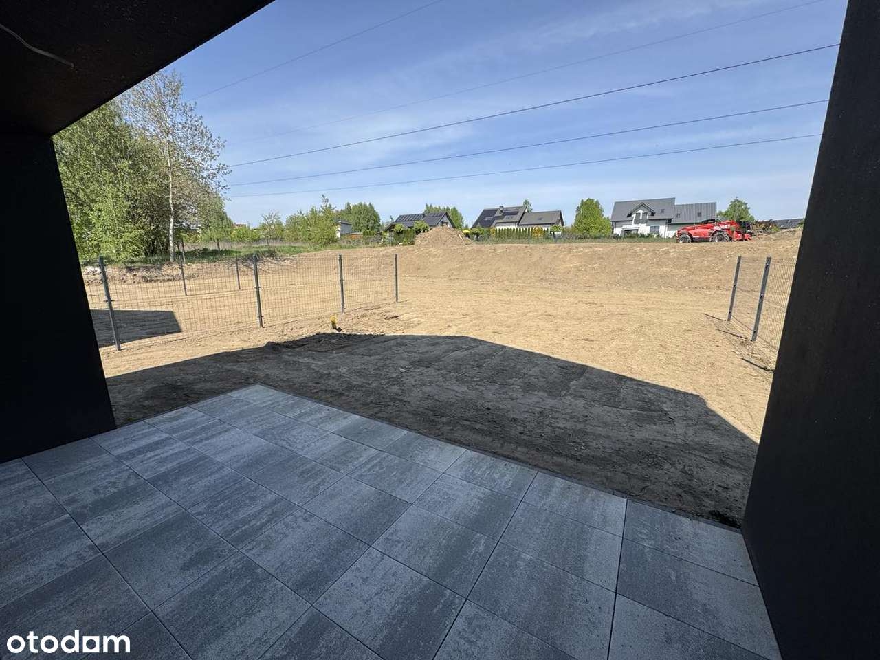 Nowoczesny dom 142 m² z garażem w spokojnej okolicy-3