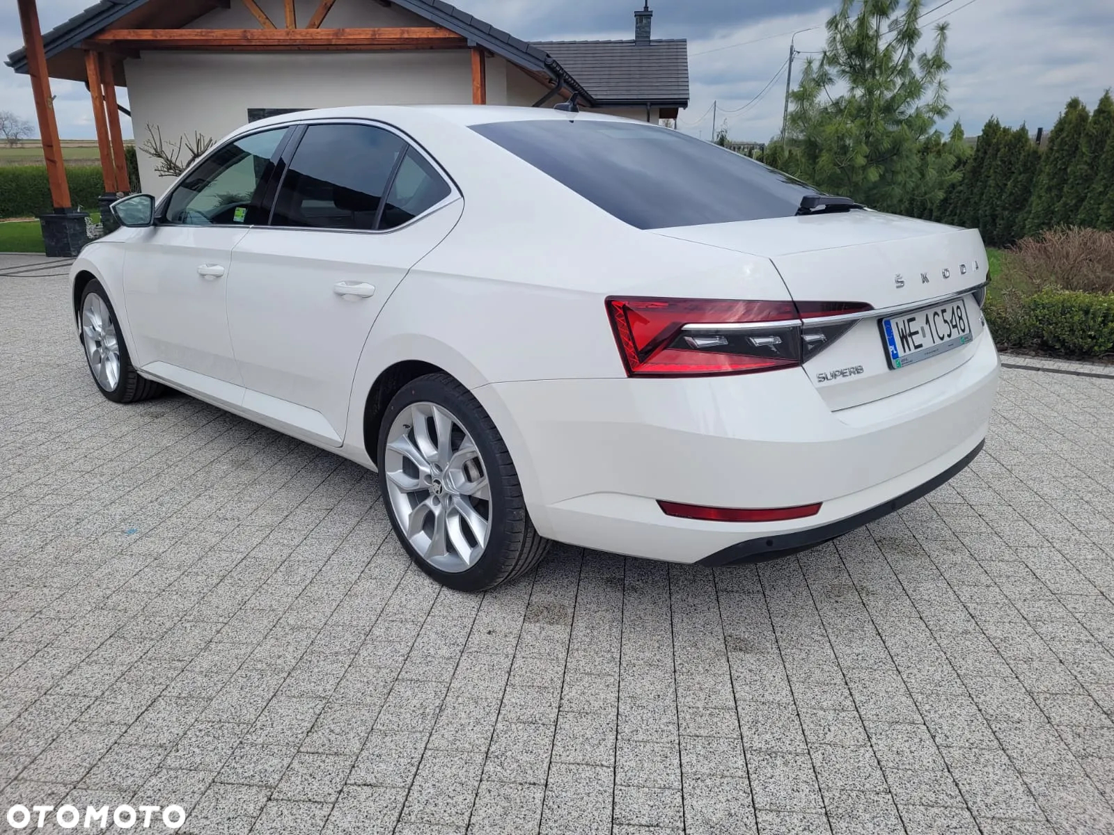 Skoda Superb 2.0 TSI Ambition DSG - 5