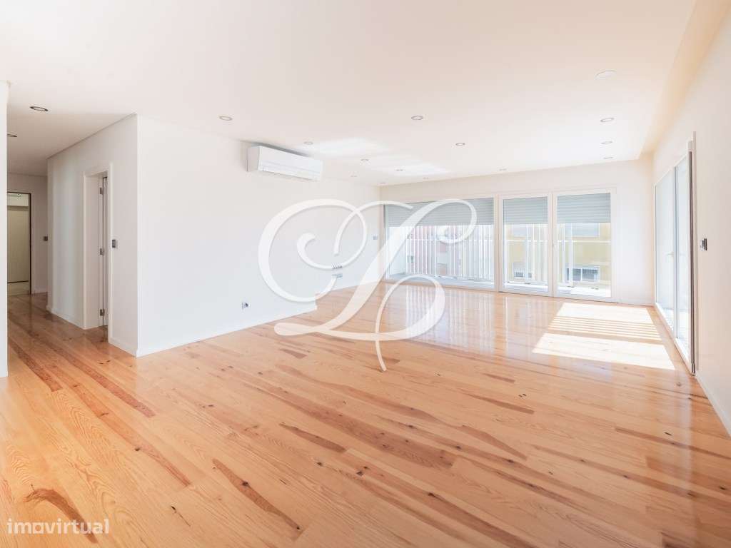 Apartamento T4 | Empreendimento São João Residences, Estoril - Grande imagem: 4/57