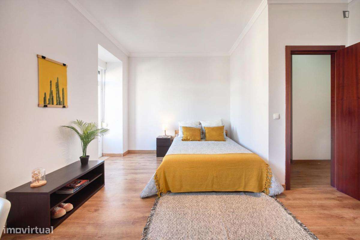 Quarto - localizado em Entrecampos Lisbon - Grande imagem: 2/8