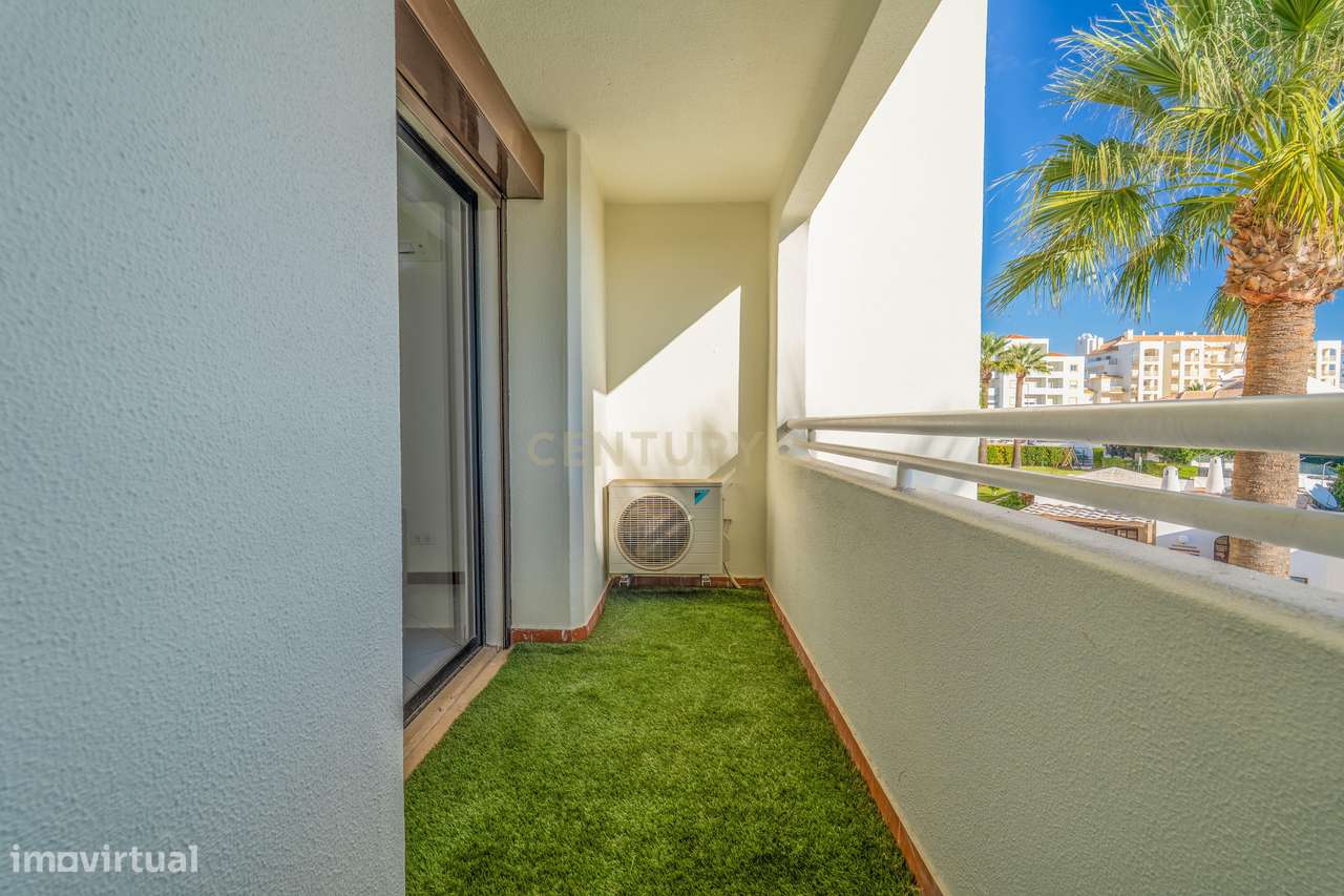 À venda – Apartamento duplex T3 com vista mar – Centro de Albufeira - Grande imagem: 4/41