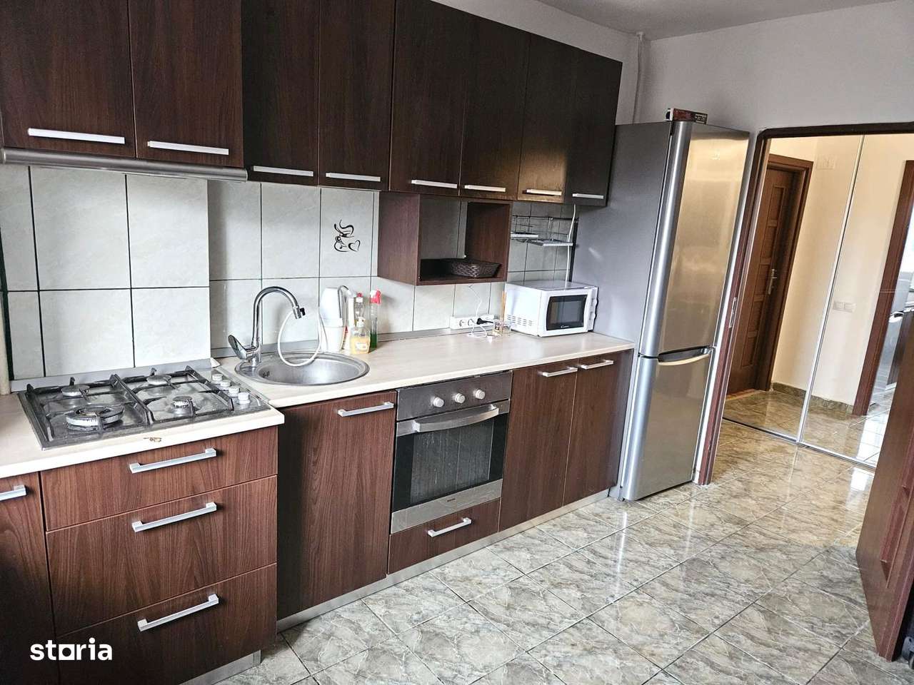 Apartament 2 camere decomandat, vis-a-vis McDonald’s, chiriaș existent-2