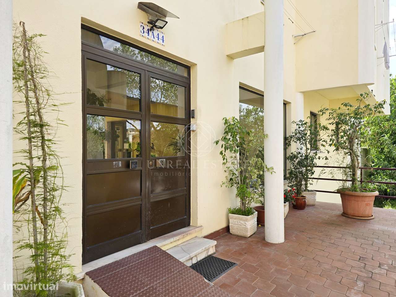 Apartamento T3 em Remodelação com Terraço de 80 m² e Parqueamento | Se-7