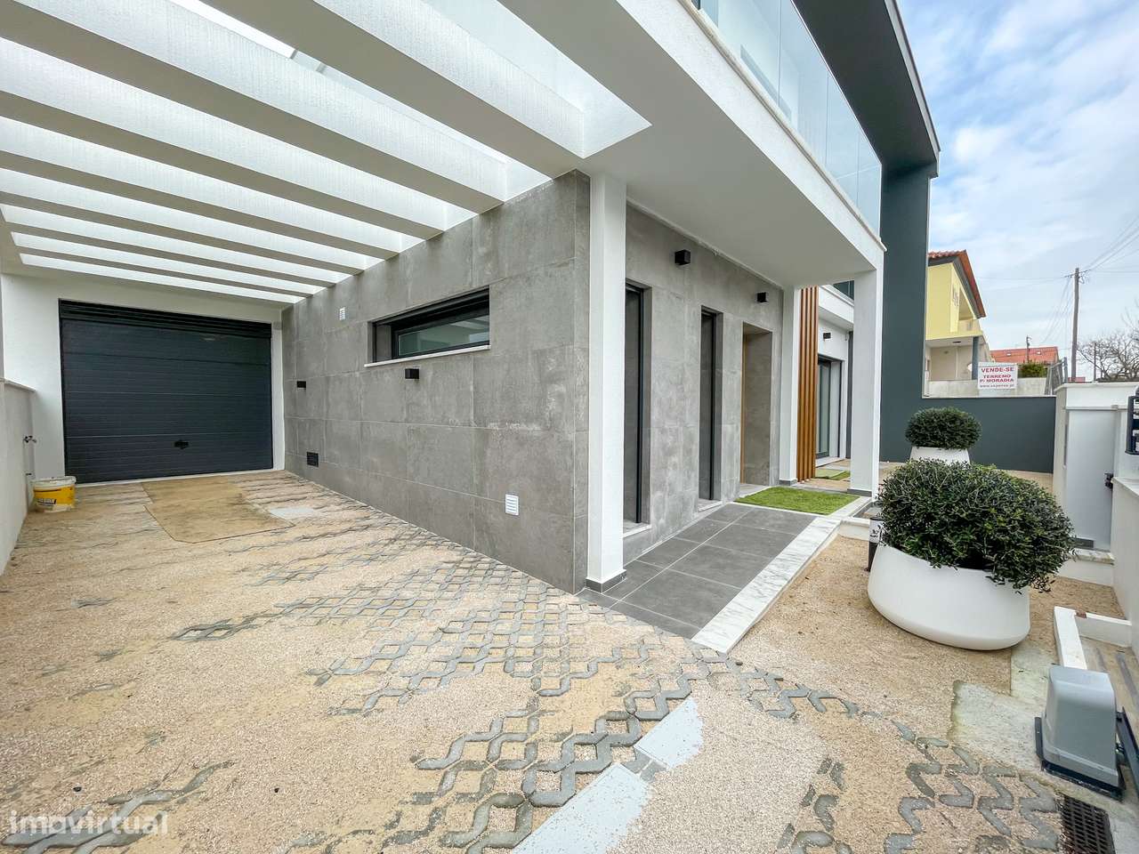 Moradia T4 com Piscina - Santa Iria de Azoia (Bairro da Salvação)-48