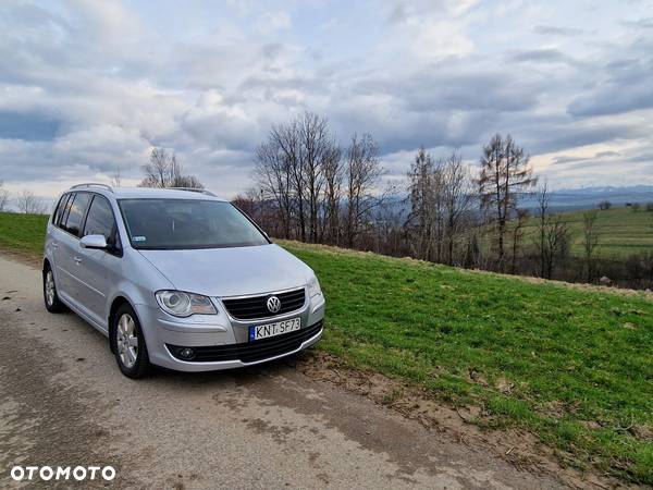 Volkswagen Touran 2.0 TDI Highline - 6