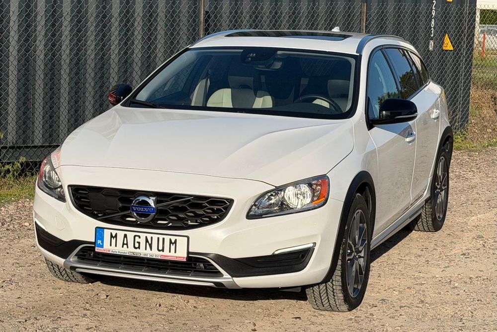 Volvo V60 T5 AWD Geartronic Summum 2017