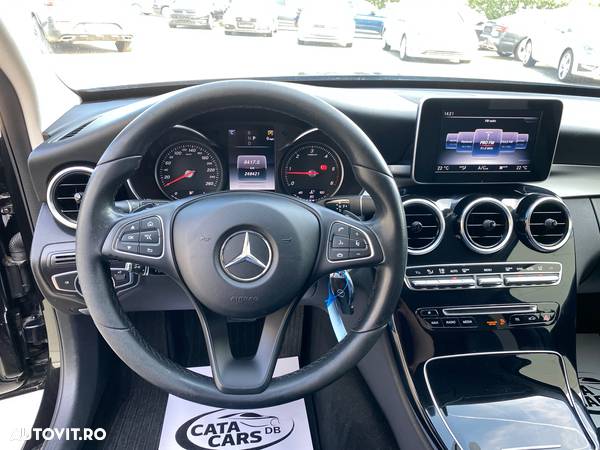 Mercedes-Benz C 220 d T 9G-TRONIC - 37