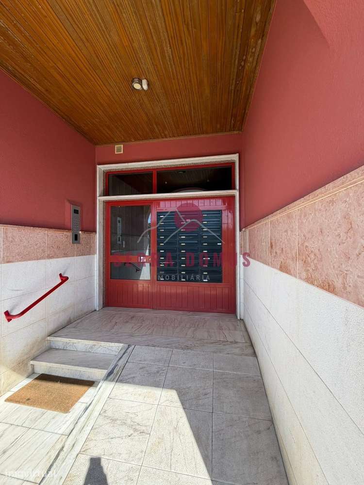Apartamento T2 com parqueamento - Cavaleira-12