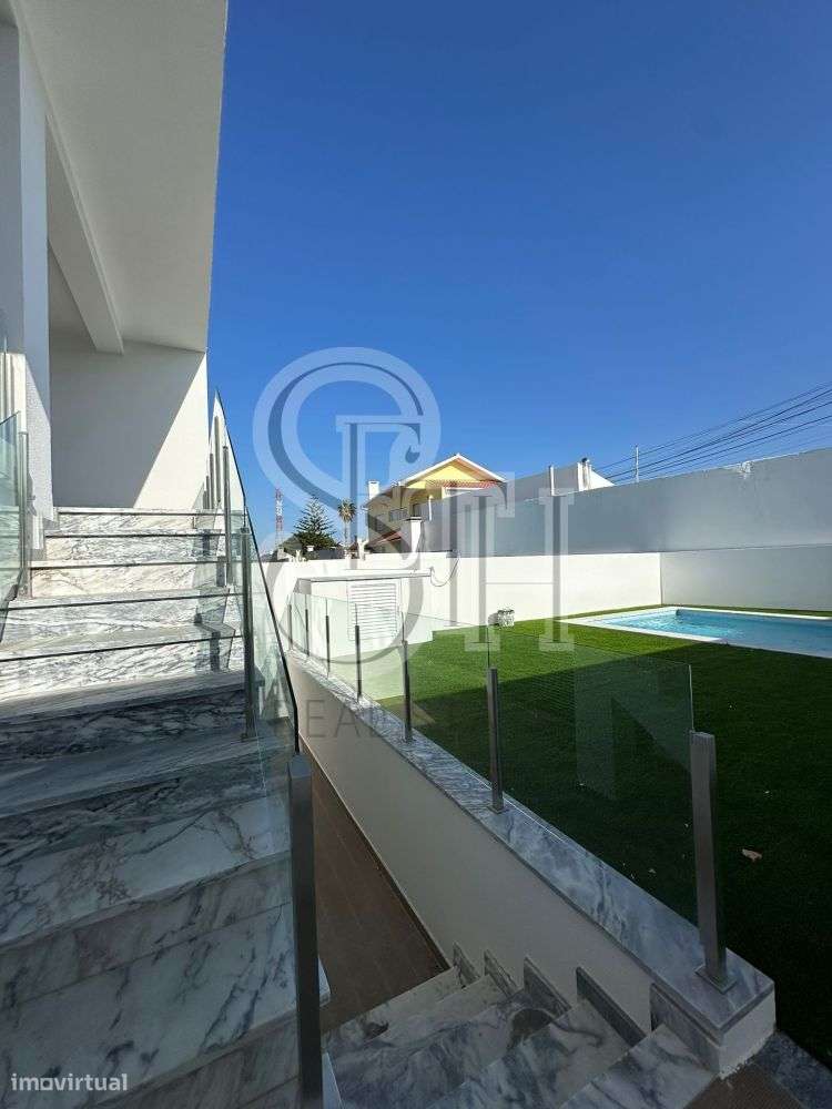 MORADIA V3+1 CENTRO DA CIDADE-3