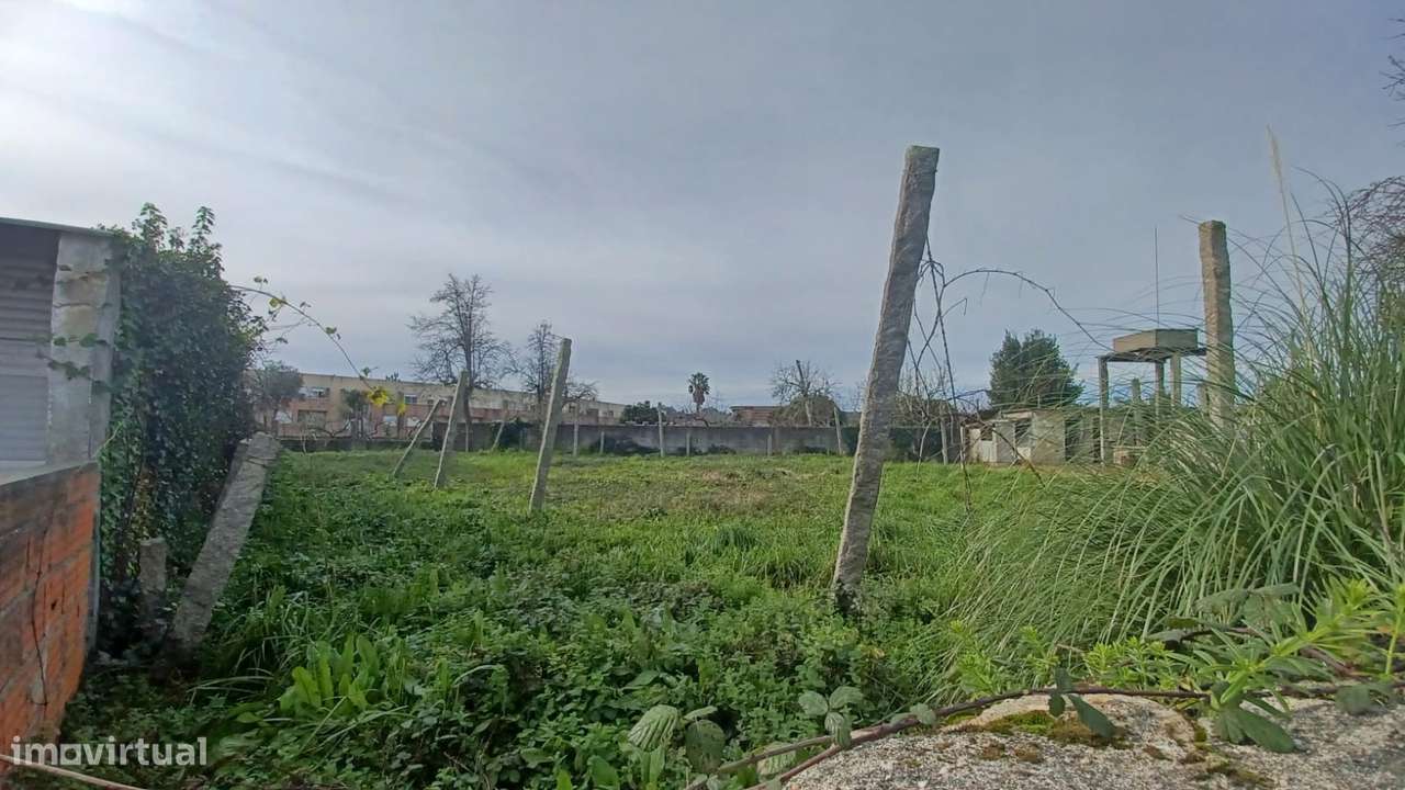 Terreno com 610m² em Pedroso - Grande imagem: 4/7