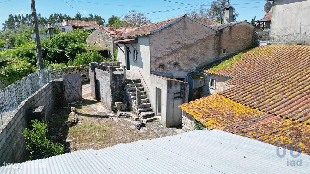 Casa tradicional T3 em São Miguel, Santa Eufémia e Rabaçal de 272,00 m - Grande imagem: 1/25