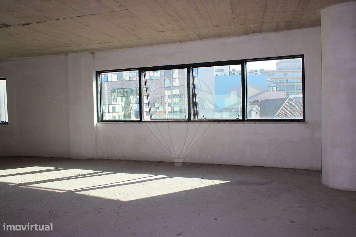 Escritório  para arrendamento - Grande imagem: 4/19