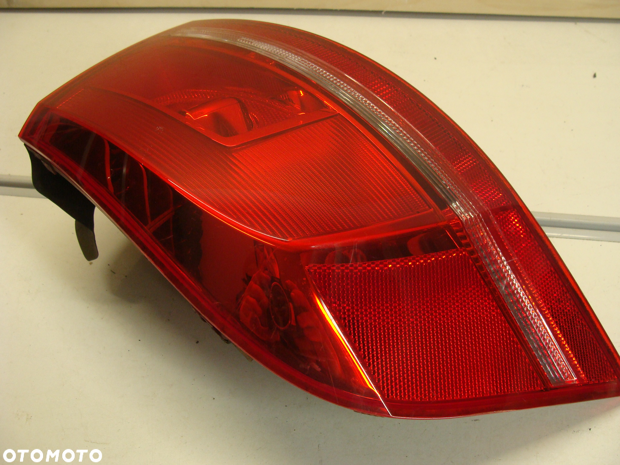 LAMPA TYLNA LEWA VW PASSAT B7 KOMBI 3AF945095C - 4