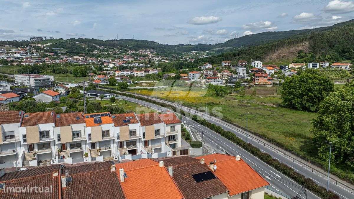 Moradia Gaveto T4-45
