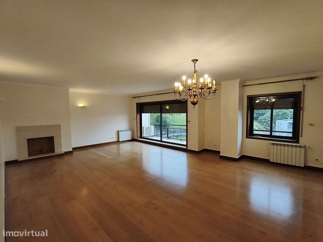 T5 Duplex com garagem e terraço em Coimbra-1