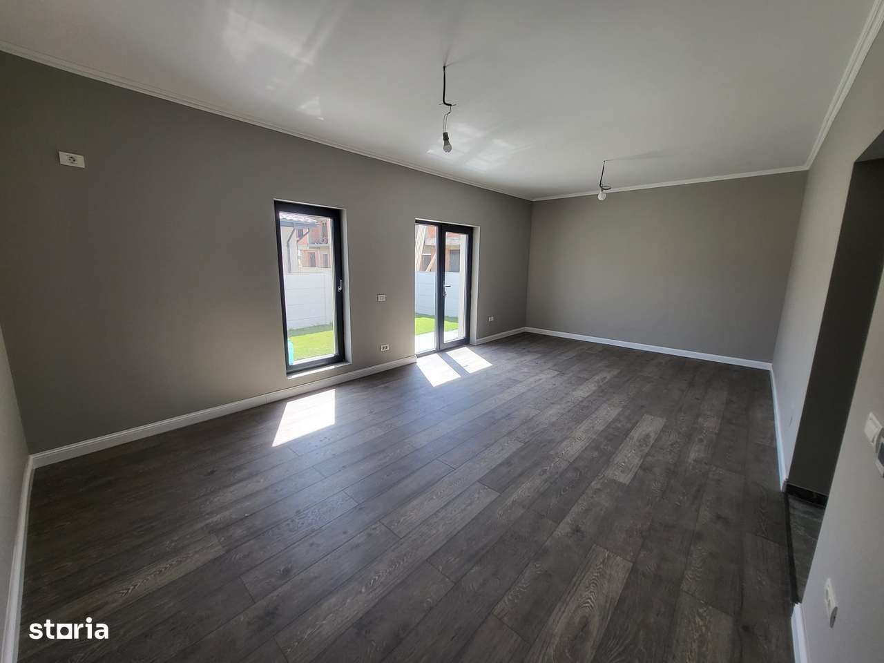 Singulara pe parter | placa de beton | 525mp teren | garaj - Imagine principală: 4/18