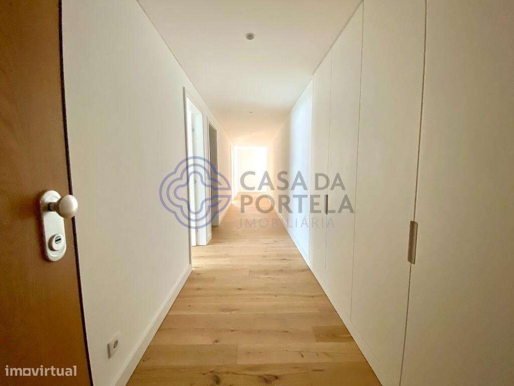 Apartamento T2 em Condomínio Privado de Luxo com Vista de Rio e Mar. - Grande imagem: 3/32