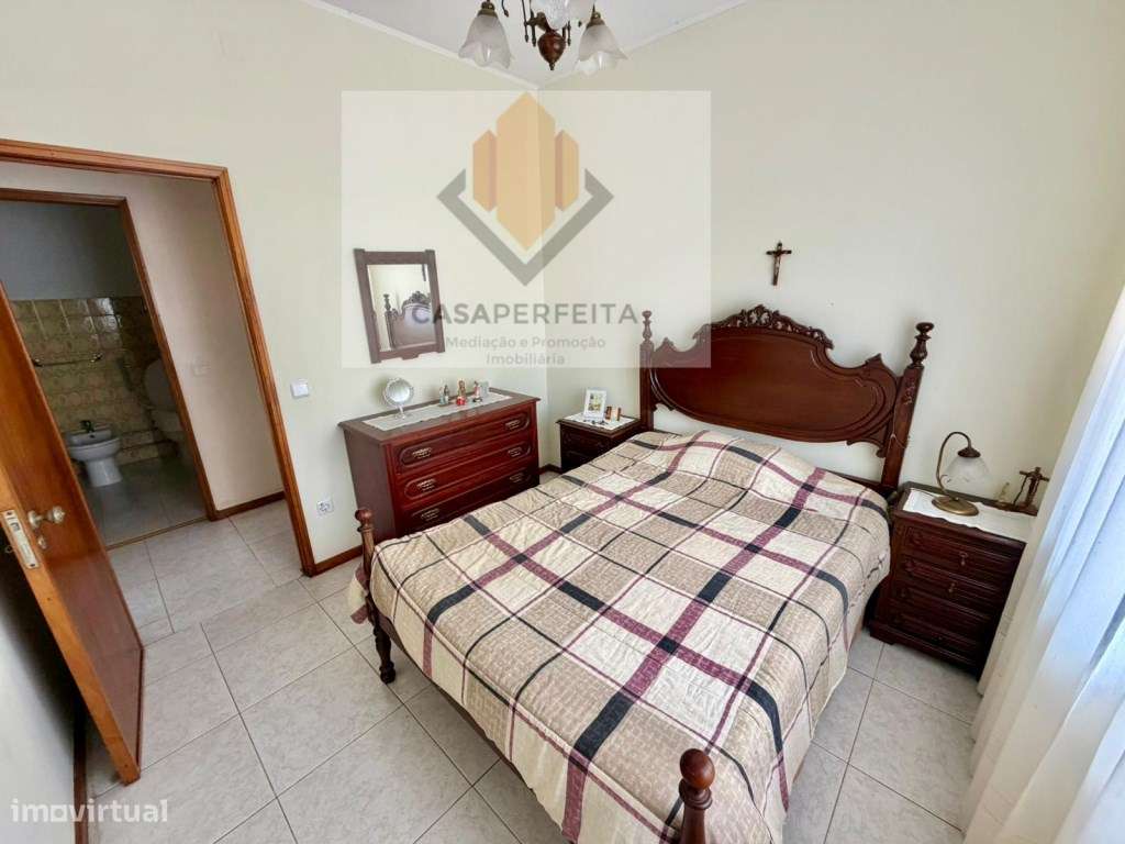 2 Andares Moradia T3 com Terreno, Anexo e Garagem - Avintes-30