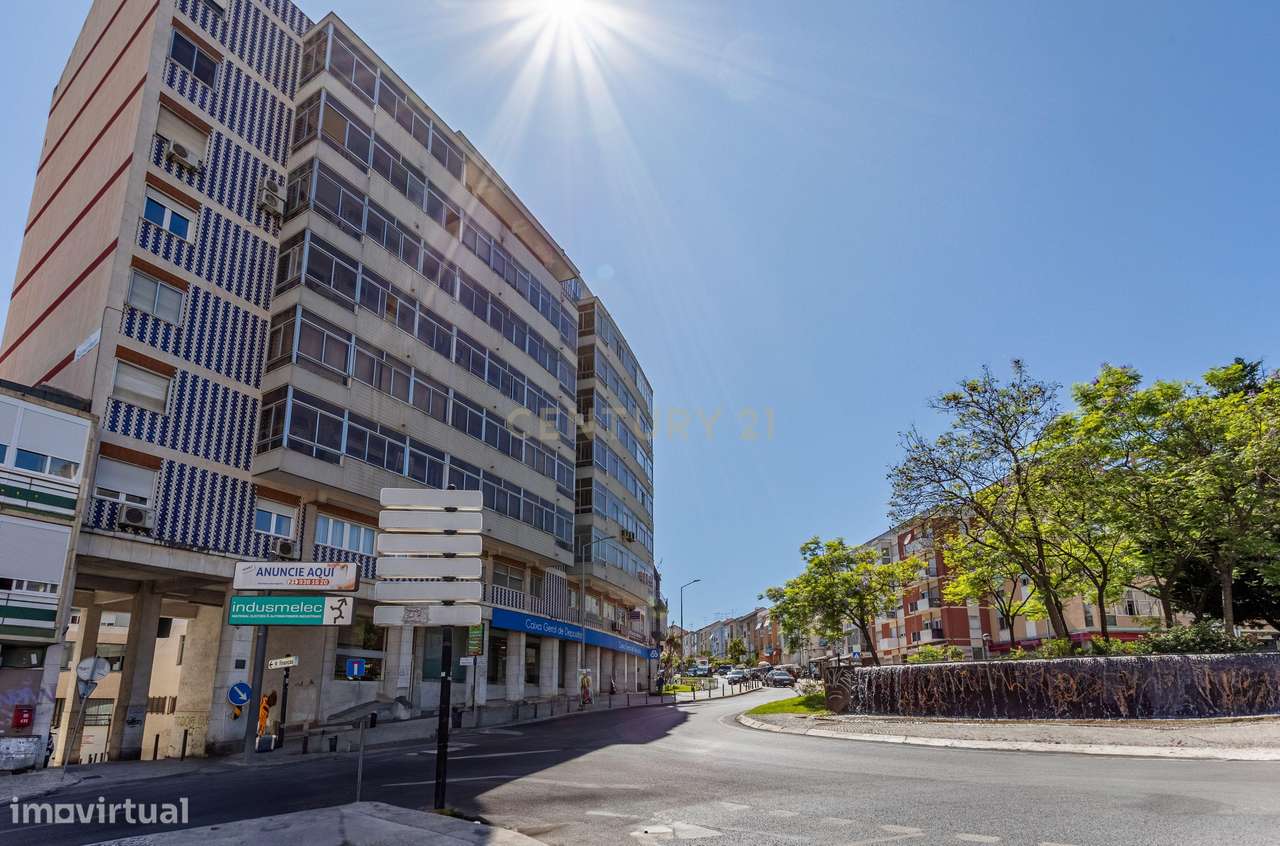 Oportunidade de Investimento em Odivelas.-7