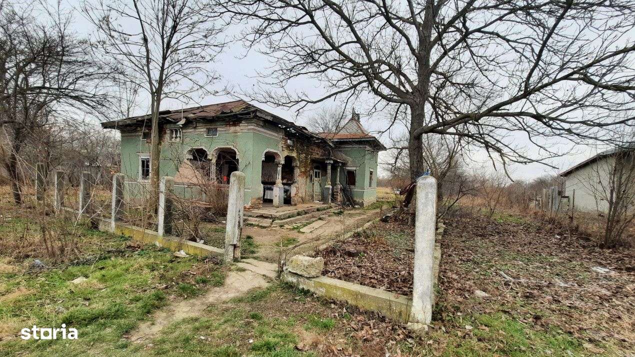 Comision 0 - Vanzare teren in sat Poroinica, com. Matasaru, jud. Dambo - Imagine principală: 2/9