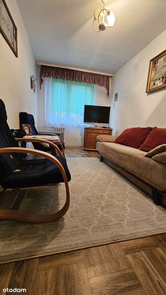 *Zapraszam*Ładne dwa pokoje, duża kuchnia, balkon*-1