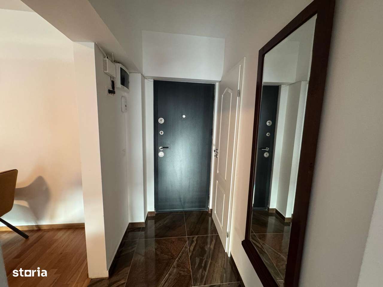 Vanzare apartament renovat doua camere mobilat/utilat Cotroceni-14